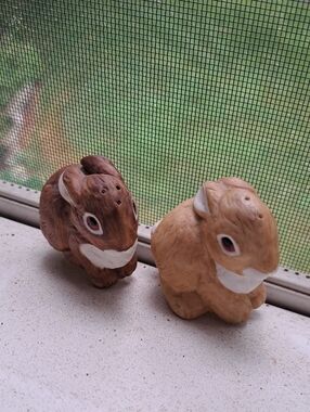 Ceramic Bunny Salt & Pepper Shakers – Brown and Tan